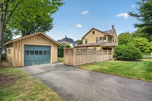 33 Lexington Ave, Haverhill, MA 01835 - Photo 31