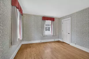 33 Lexington Ave, Haverhill, MA 01835 - Photo 23