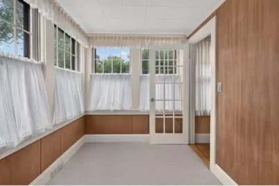 33 Lexington Ave, Haverhill, MA 01835 - Photo 27