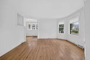 33 Lexington Ave, Haverhill, MA 01835 - Photo 11