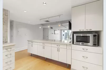 25 Channel Center St #210, Boston, MA 02210 - Photo 11