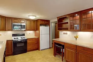 60 Old Farm Rd, Mansfield, MA 02048 - Photo 9