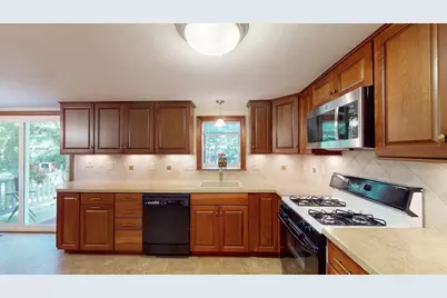 60 Old Farm Road, Mansfield, MA 02748 - Photo 11