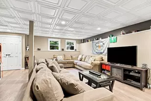 25 Edgehill Rd, Swampscott, MA 01907 - Photo 19