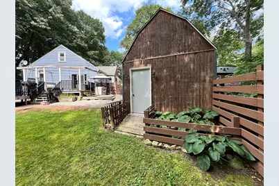 1635 Providence Rd, Northbridge, MA 01534 - Photo 17