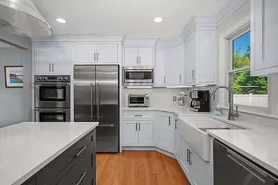 9 Hillando Dr, Shrewsbury, MA 01545 - Photo 7