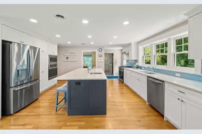 25 Clearwater Dr, Westwood, MA 02090 - Photo 5