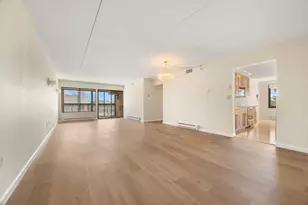 51 Melrose St, Melrose, MA 02176 - Photo 7