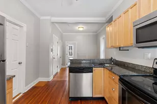 291 W 3rd St, Boston, MA 02127 - Photo 9