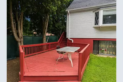 26 Beulah St, Framingham, MA 01701 - Photo 29