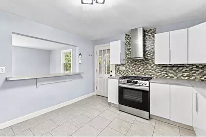 26 Beulah St, Framingham, MA 01701 - Photo 7