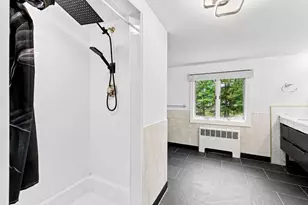 26 Beulah St, Framingham, MA 01701 - Photo 11