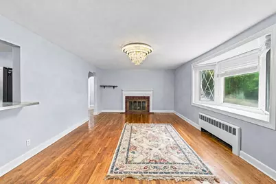 26 Beulah St, Framingham, MA 01701 - Photo 9