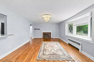 26 Beulah St, Framingham, MA 01701 - Photo 9