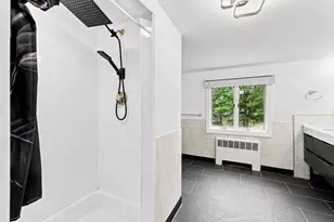 26 Beulah St, Framingham, MA 01701 - Photo 11