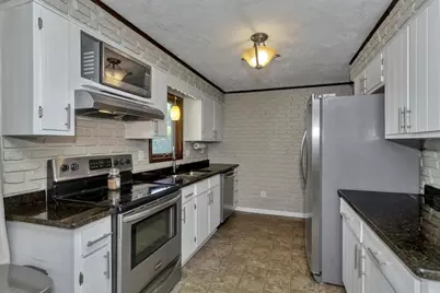23 Beyer Dr, Easthampton, MA 01027 - Photo 3