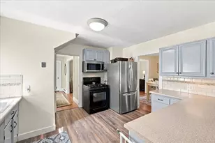 10 Azalea Cir, Dedham, MA 02026 - Photo 9