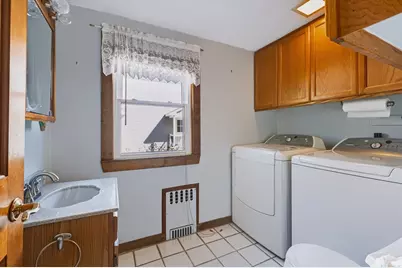 64 Locust St, Danvers, MA 01923 - Photo 9