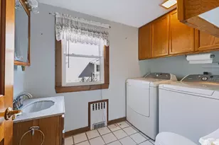 64 Locust St, Danvers, MA 01923 - Photo 9