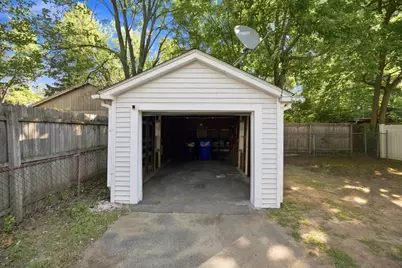 15 Alice St, Springfield, MA 01109 - Photo 23