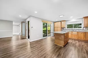 72 E Bluff Rd, Ashland, MA 01721 - Photo 11