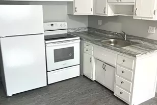 39 Carey Ave, Watertown, MA 02472 - Photo 3