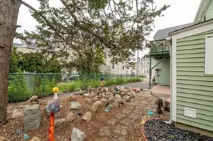 11 Pearl St, Salem, MA 01970 - Photo 25