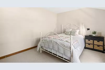 84 Derby St, Dracut, MA 01826 - Photo 19