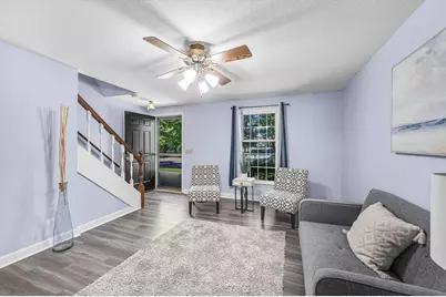 16 Corey Colonial #16, Agawam, MA 01001 - Photo 5