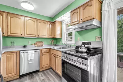 16 Corey Colonial #16, Agawam, MA 01001 - Photo 11