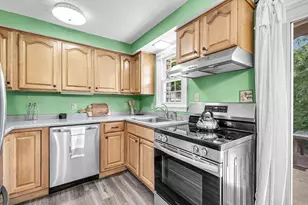 16 Corey Colonial, Agawam, MA 01001 - Photo 11