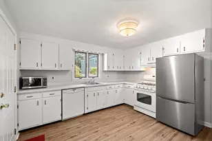 31 Homestead Cir, Hamilton, MA 01982 - Photo 5