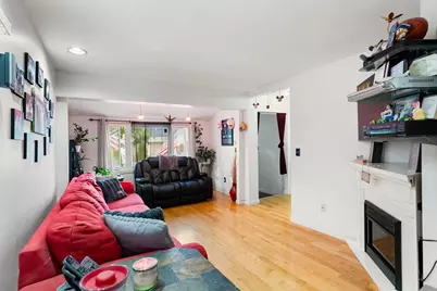 17 Cobb St, Medford, MA 02155 - Photo 9