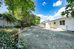 98 Pleasant View St, Methuen, MA 01844 - Photo 37