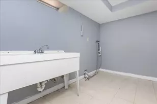 98 Pleasant View St, Methuen, MA 01844 - Photo 31
