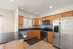 9 Nirvana Dr, Saugus, MA 01609 - Photo 9