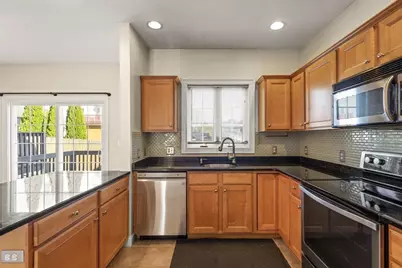 9 Nirvana Dr #2E, Saugus, MA 01609 - Photo 7