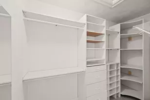 9 Nirvana Dr, Saugus, MA 01609 - Photo 13
