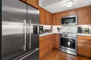 1731 Beacon St, Brookline, MA 02445 - Photo 7