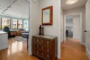 1731 Beacon St, Brookline, MA 02445 - Photo 17