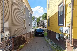 107 Hollingsworth St, Lynn, MA 01902 - Photo 5