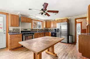 29 Eastern Ave, Beverly, MA 01915 - Photo 9