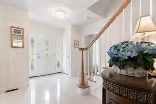 21 Partridge Ln, Wakefield, MA 01880 - Photo 5