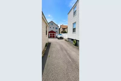 28 Everett St #0, Woburn, MA 01801 - Photo 11
