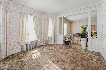 133 Crawford St, Lowell, MA 01854 - Photo 9
