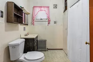133 Crawford St, Lowell, MA 01854 - Photo 17