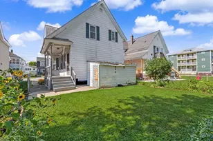 133 Crawford St, Lowell, MA 01854 - Photo 35