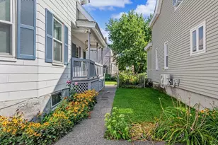 133 Crawford St, Lowell, MA 01854 - Photo 33