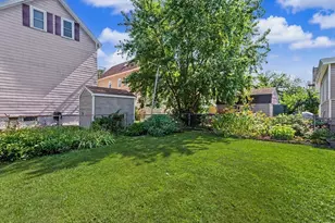 133 Crawford St, Lowell, MA 01854 - Photo 37