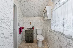 133 Crawford St, Lowell, MA 01854 - Photo 27